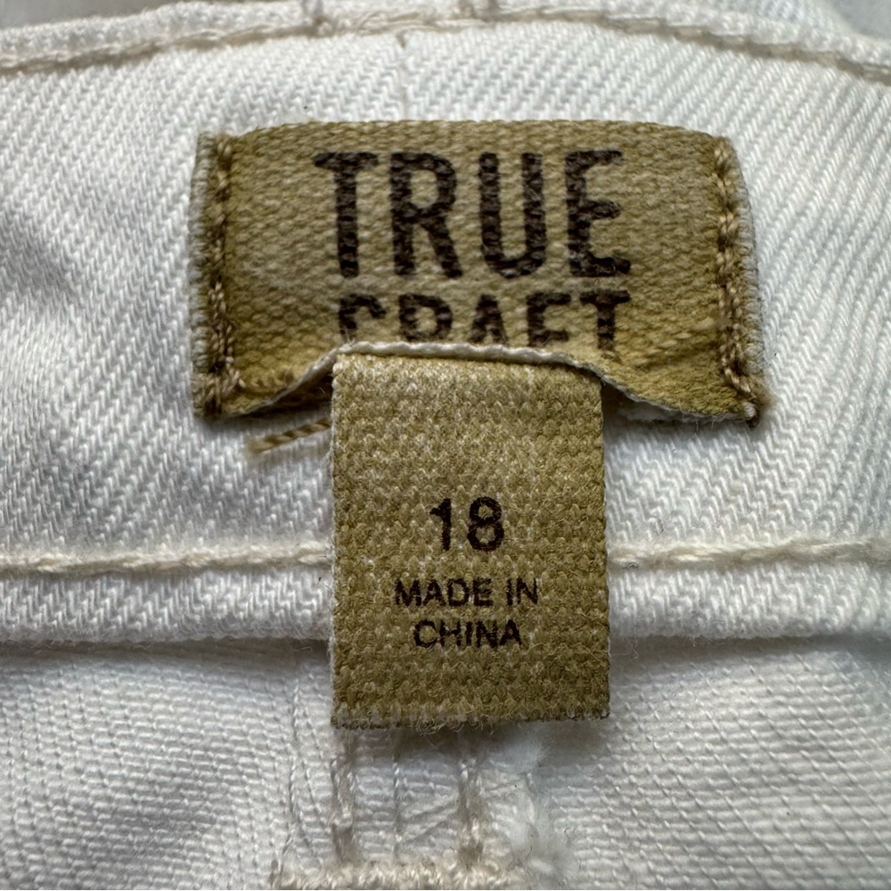 True Craft White Distressed Raw Hem Denim Skirt. NWT. Curvy Women’s 18 - Picture 3 of 13